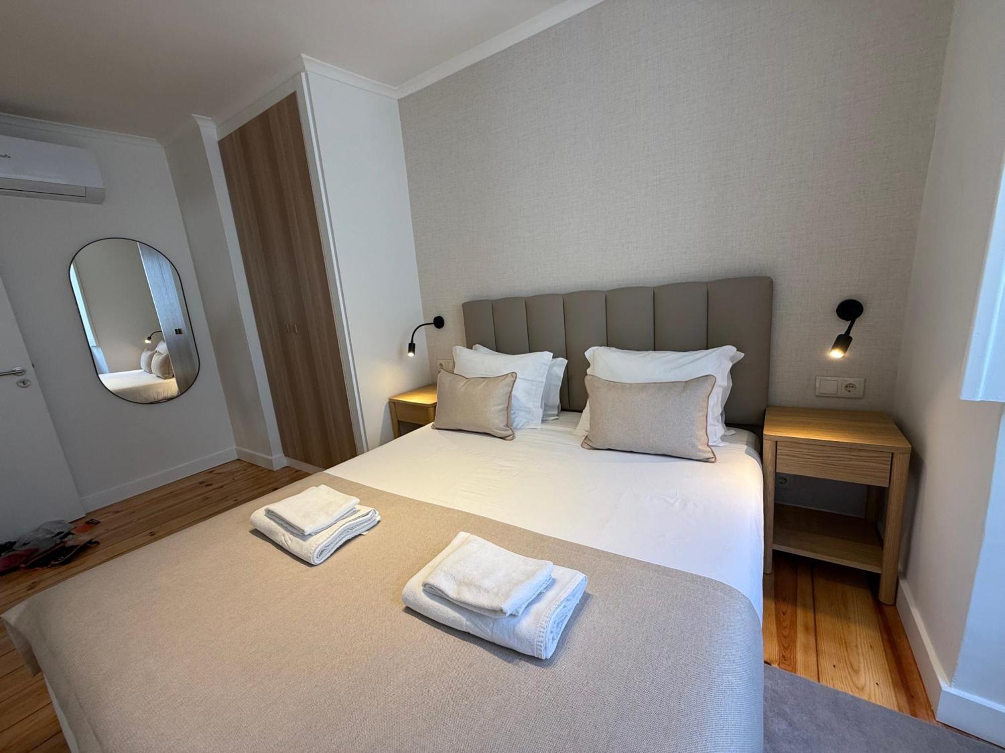 C1 Remodeld Beautiful Charming 2Br Apartment - Bairro Alto Лиссабон Экстерьер фото