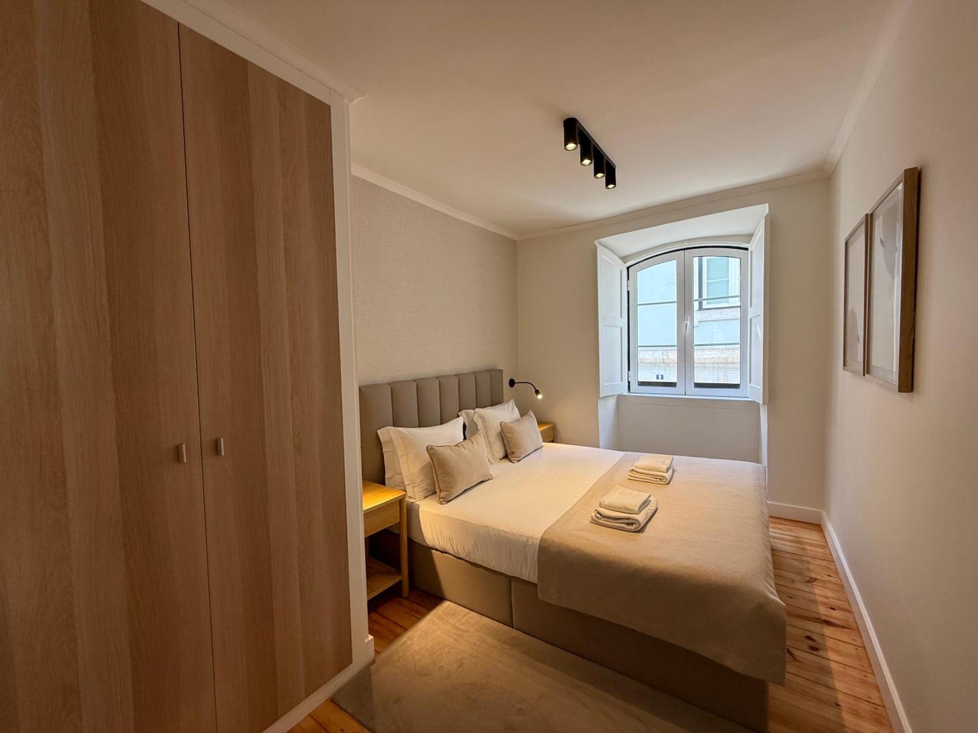 C1 Remodeld Beautiful Charming 2Br Apartment - Bairro Alto Лиссабон Экстерьер фото